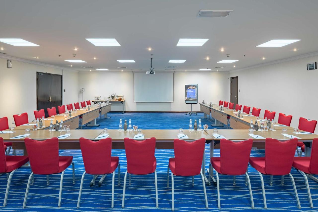 Radisson Blu Hotel, Yanbu Exterior photo